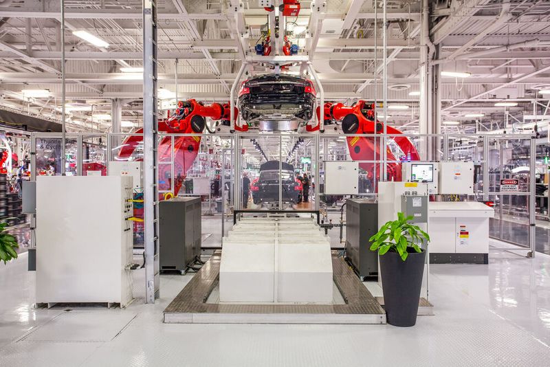 Blick in die Tesla-Fertigung Fremont.