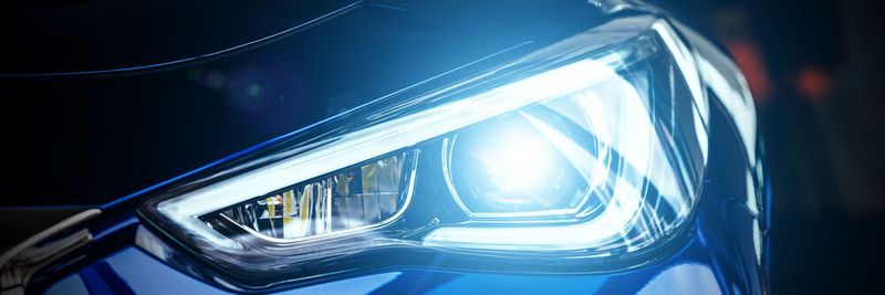 Der Zweck der Fehlerdetektierungs-Schaltung ist es, jegliche Fehler im Fahrtrichtungsanzeiger-Modul, die ein Aufleuchten der LEDs verhindern, zu melden.