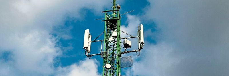 Über ein 5G-Upgrade der Bestandstechnik soll der 5G-Rollout beschleunigt werden. Dynamic Spectrum Sharing ermöglicht außerdem den parallelen Betrieb zweier Mobilfunkstandards (LTE und 5G).