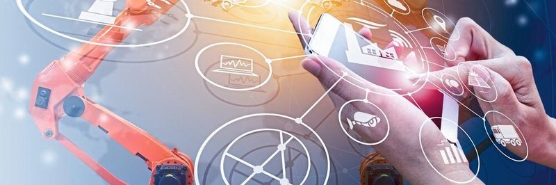 Industrie 4.0 beschreibt die smarte Vernetzung von Maschinen und maschinell betriebenen Abläufen in der Industrie.
