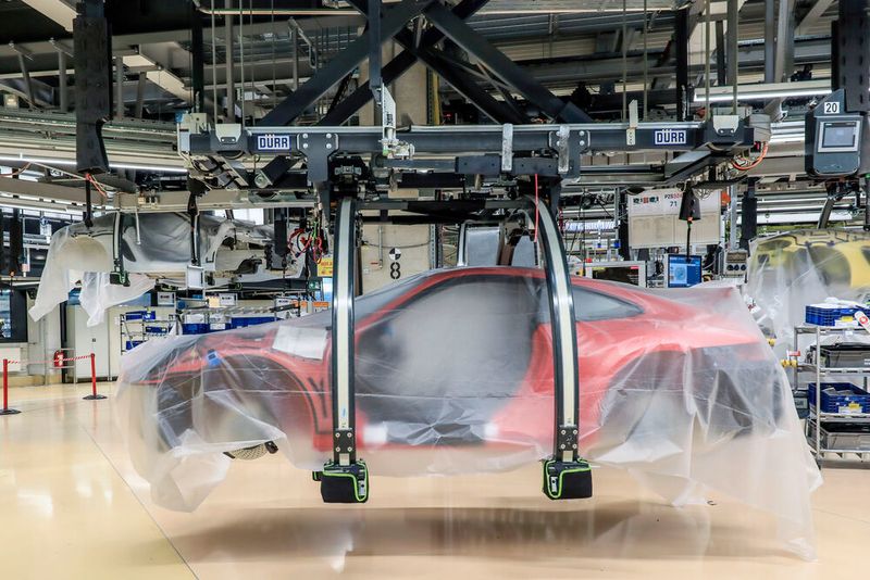 Am 4. Mai 2020 fährt auch Porsche nach dem Corona-Shutdown die Produktion wieder hoch.