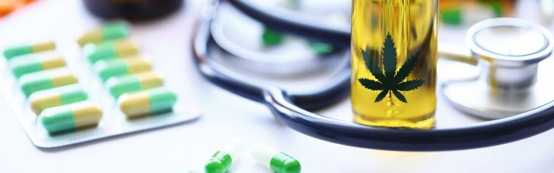 Abb.1: Neben Alltagsgegenständen und in Lebensmitteln werden die Cannabis-Inhaltsstoffe auch für neue Medikamente immer häufiger genutzt.