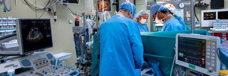 Immer wenn es darum geht Elektrizität zu transformieren, zu regeln und Geräte und Patienten zu schützen, dann nehmen die medizintechnischen Produkte von REO eine wichtige Rolle ein.