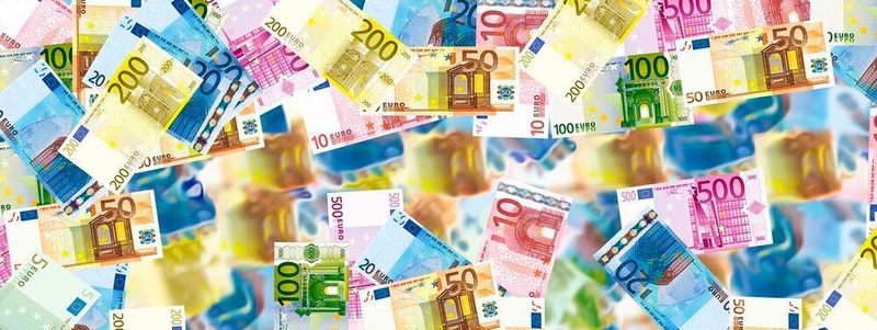Kosten sparen in der Krise kann der IT langfristig nützen.