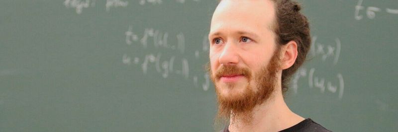 Die Doktorarbeit von Paul Strohmeier mit dem Titel „Shaping Material Experiences: Designing Vibrotactile Feedback for Active Perception” wurde vor kurzem mit dem „Outstanding Dissertation Award“ der „Special Interest Group on Computer Human Interaction (SIGCHI)“ ausgezeichnet.