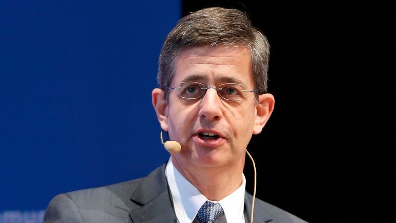 Dr. Peter Heuell, Geschäftsführer bei der EMH Metering: „Versorger, Stromverbraucher und Gesellschaft gewinnen mit dem Smart Meter Gateway eine leistungsfähige und hochgesicherte Infrastruktur für das Energiezeitalter von morgen.“