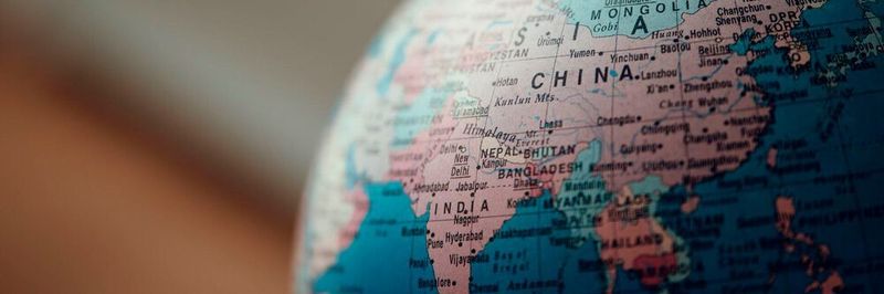 China hat fast 1,4 Milliarden Einwohner und ist deshalb ein großer, aber auch wettbewerbsintensiver Mobilfunkmarkt.