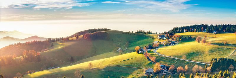 Funklöcher ade? Das 5G-Netz erobert ländliche Gebiete.