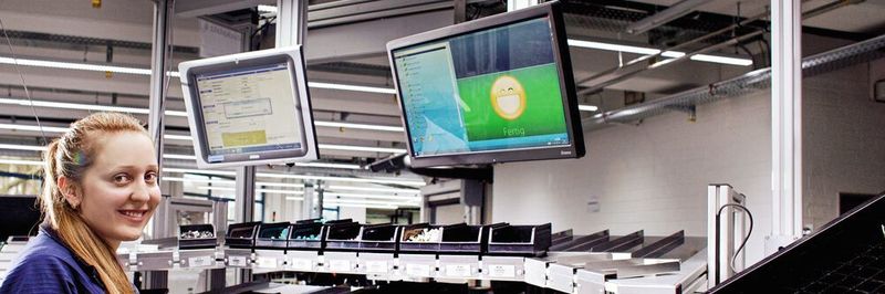 Das digitale Assistenzsystem der Schlaue Klaus unterstützt Medizinprodukte-Hersteller bei der Qualitätskontrolle. Im Erfolgsfall bekommt der Mitarbeiter eine positive Rückmeldung.