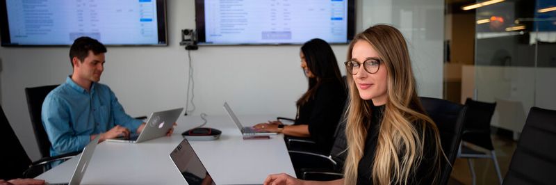 Für eine erfolgreiche digitale Transformation darf man nicht nur die Produktion und Maschinen im Auge haben. Auch bei den Arbeitsprozessen bedarf es einer Transformation.