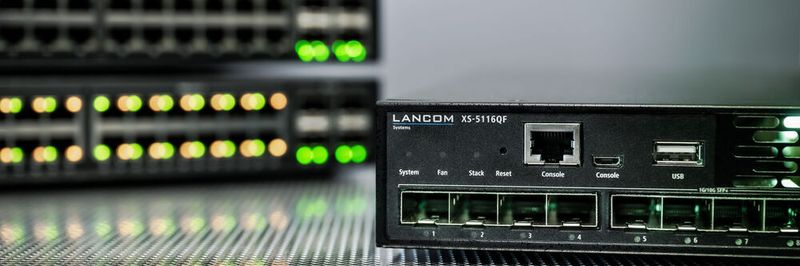 Die Switches kommen mit optinalem Cloud-Management und lassen sich per Software-defined Networking automatisch in Betrieb nehmen.