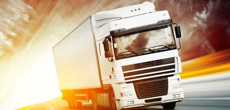 Der Logistikmarkt wächst seit Jahren stetig: 2019 wurden in Deutschland rund 280 Milliarden Euro erwirtschaftet und über drei Millionen Beschäftigte verzeichnet.