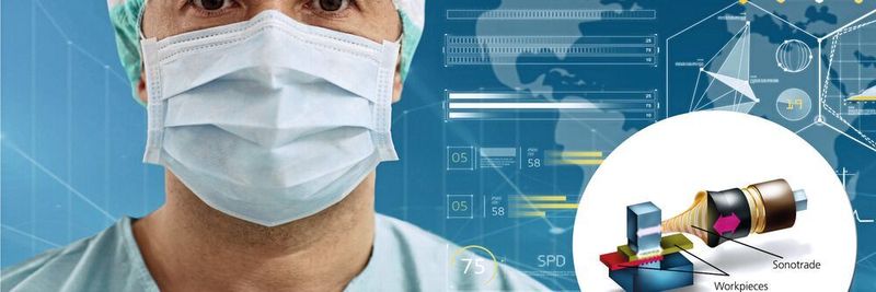 In der aktuellen Corona-Pandemie ist die Bedeutung von medizintechnischen Produkten gestiegen und damit auch die ihrer zuverlässigen Herstellung. Für die industrielle Produktion von medizinischen Schutzmasken liefert Ceramtec piezokeramische Leistungswandler. Sie sind ein wichtiges Bauteil in Ultraschall-Schweißgeräten für die Fertigung der Masken-Säume.