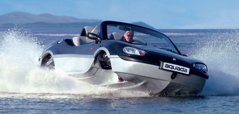 Der Gibbs Aquada hat Anfang der Nullerjahre erneut die Lust auf Amphibienautos geweckt, doch die geplante Kleinserie wurde nie gebaut.
