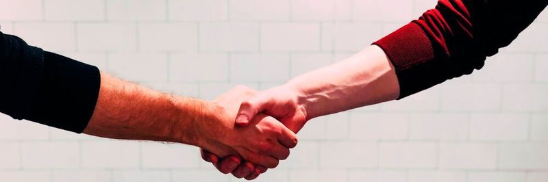 Bei der Zusammenarbeit der SolidLine AG und KAF entstanden unter anderem Gesichtsschutzvisiere, die in medizinischen Einrichtungen eingesetzt werden.