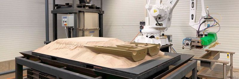 Mit ihrem neuen 3D-Sandrucker kann die Gießerei Blöcher einsatzfertige und geometrisch komplexe Gussformen realisieren. Sie stärkt damit ihre Positionierung als Partner für die schnelle On-Demand-Lieferung von Ersatzteilen, Kleinserien und Werkzeugen aus Aluminium.