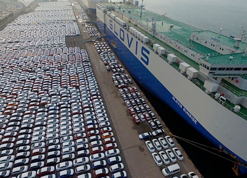 Absatzeinbrüche in der Automobilindustrie wegen Corona – eine Studie liefert jetzt Szenarien, wie die Industrie zu einer neuen Normalität findet.