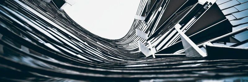 Zeitgenössische Architektur prägt das Erscheinungsbild Düsseldorfs. Bedeutende Architekten haben dort ihre Projekte verwirklicht.