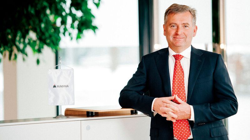 Günther Apfalter: Der Chef des mit 63.000 Mitarbeitern größten europäischen Automobilzulieferers, Magna International Europe, plädiert im Interview für ein Gesundschrumpfen der Autoindustrie. Das Interview war Auftakt und Vorschau zum Thema der Europäischen Toleranzgespräche, "Exodus - Auszug aus dem Vertrauten".