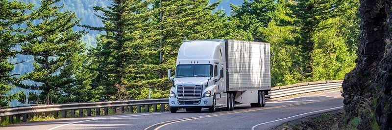 Logistik 4.0 ist von Automatisierung geprägt, doch auch der Mensch wird nach wie vor gebraucht.