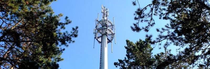 Mobilfunk- und Festnetzanbieter könnten durch die Kombination von vorhandenen Mobilfunkmastennetzwerken mit zentralen Standorten und Edge-Rechenzentren eine Plattform für die Entwicklung neuer Edge-Dienstleistungen aufbauen.