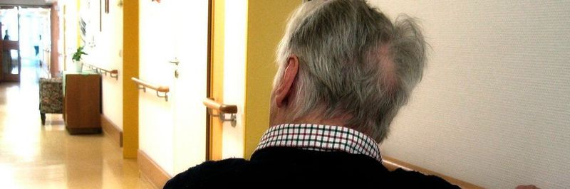 Der Betrieb einer umfassenden WLAN-Infrastruktur erfordert mehr Planung beim Aufbau und mehr Wartung, als beispielsweise die IT-Abteilung einer Senioreneinrichtung leisten kann. Die Lösung: WLAN als Managed Service.