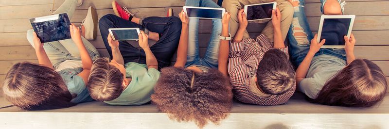 Die moderne Schule kann mit Präsenz- und Fernunterricht jonglieren