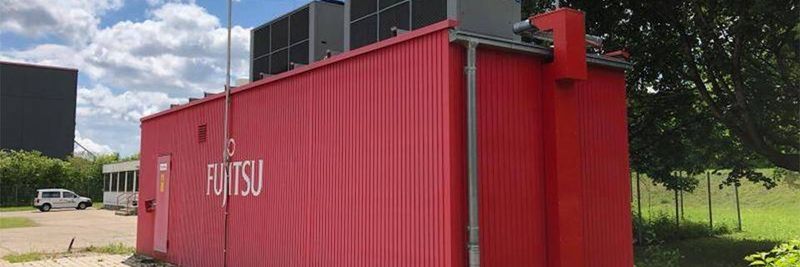 Noch steht der rote Rechenzentrumscontainer auf dem ehmemaligen Betriebsgelände von Fujitsu in Augsburg.