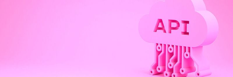 Eines der Merkmale heutiger Anwendungen ist die Geschwindigkeit, mit der die Logik funktionieren und aus Daten Information werden muss. Ein weiteres Merkmal ist der Aufruf der vergleichweise kleinen Applikationsmodule über eine Vielzahl an Application Programming Interfaces (APIs).