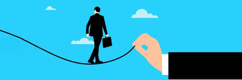 Das Grundvertrauen in die eigene Umgebung, das Unternehmen, den Nachbarn, ist die notwendige Basis, auf der Menschen und Organisationen Neues wagen und dafür Risiken eingehen – die Voraussetzung für Innovation und gesellschaftlichen Zusammenhalt.