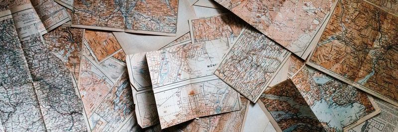 Der richtige Weg zur individuellen Kundenansprache kann mit Hilfe Künstlicher Intelligenz schnell gefunden werden.