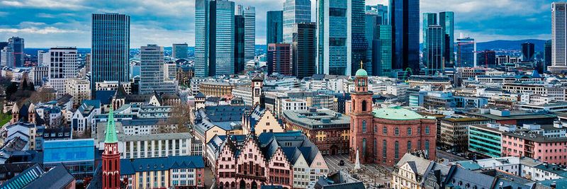 Neben Oregon, Sydney und Singapur gehört nun Frankfurt am Main zu den Hosting-Standorten von „VMware vRealize Automation Cloud“.