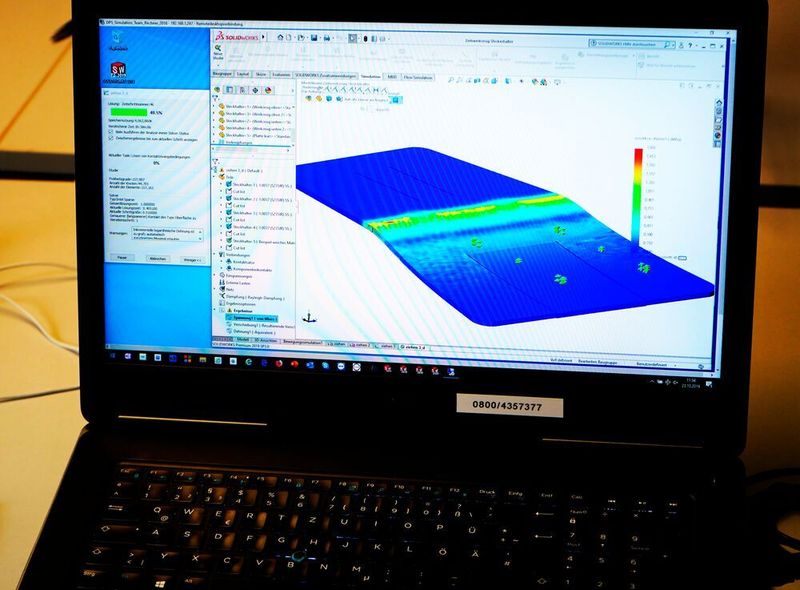 Mit Simulation kann dem steigenden Zeit- und Kostendruck in der Produktentwicklung begegnet werden. Dieser Artikel gibt einen Überblick, was heute in Solidworks Simulation möglich ist.