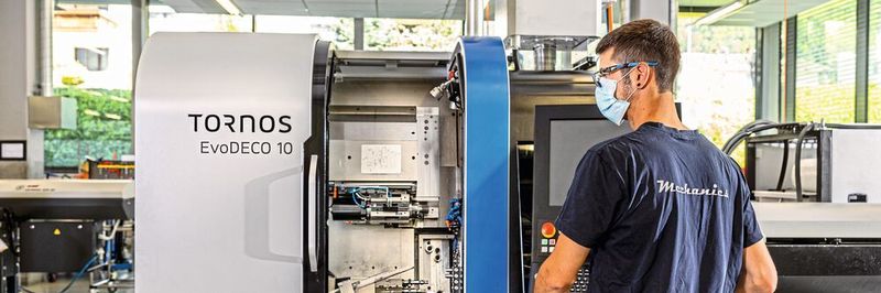 Die Tornos Evodeco 10 bietet dank dem modularem Werkzeugsystem flexible Möglichkeiten bei der Herstellung komplexester Teile.