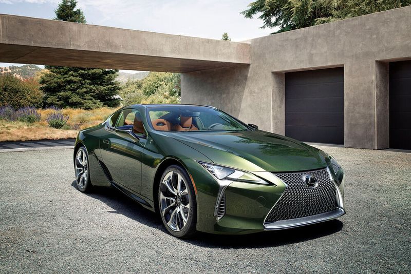 Ohnehin ein Hingucker, jetzt auch als Editionsmodell: Der Lexus LC 500 Club Edition.