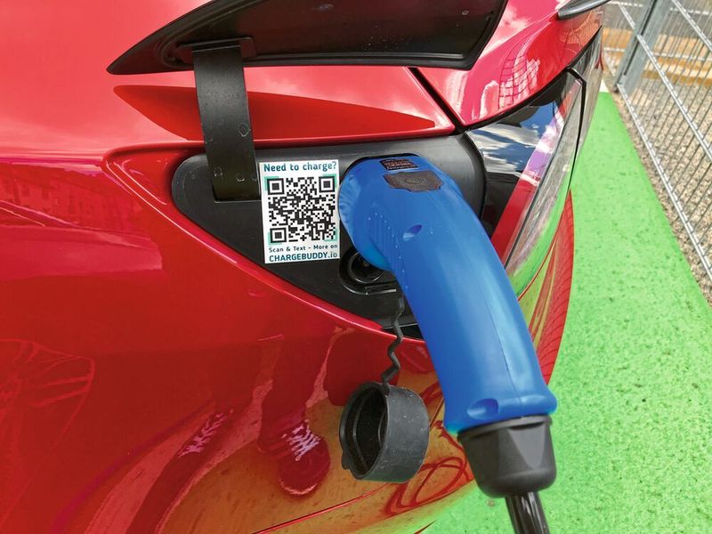 Elektrofahrzeuge sind deutlich häufiger im Straßenbild zu sehen.
