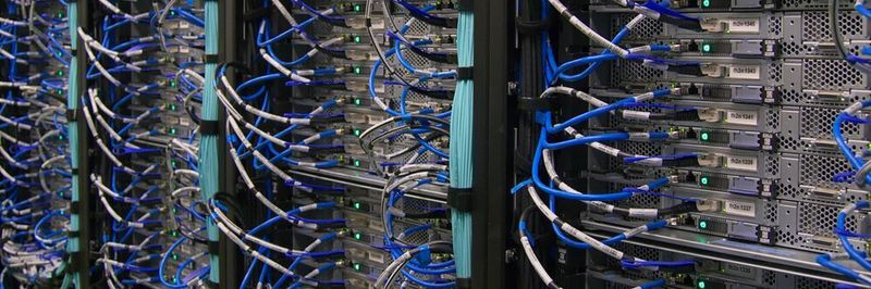 Mit LinuxONE von IBM lasssen sich Mainframe-Architektur in einer modernen Form mit Blockchain-Lösungen in der Cloud in Einklang bringen.