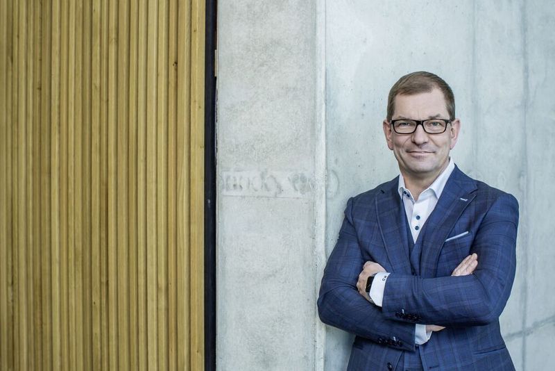 Der Audi-CEO Markus Duesmann wird immer mehr zum Hoffnungsträger für den Volkswagen-Konzern und übernimmt nun auch die Verantwortung für die neue Software-Einheit.