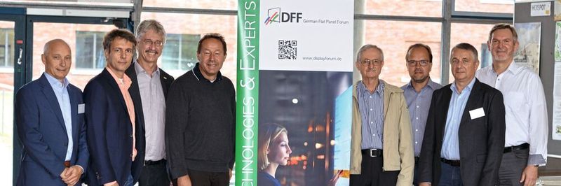Der Vorstand des Deutschen Flachdisplayforums (DFF): Auf den Konferenzen des DFF tauschen sich die Mitglieder über die verschiedensten Themen rund um die Display-Technik aus.