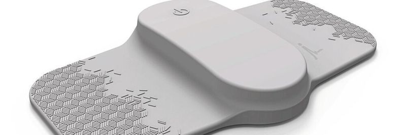 Das hautverträgliche Elektronikgehäuse mit Soft-Touch-Oberfläche des neuen App-gesteuerten Neuromodulators Nerivio von Theranica zur arzeimittelfreien und nicht-invasiven Linderung von Migräne wird aus einem nach Kundenwunsch eingefärbten, medizinkonformen Thermoplastischen Elastomer von Kraiburg TPE aus der Thermolast M-Reihe gefertigt.