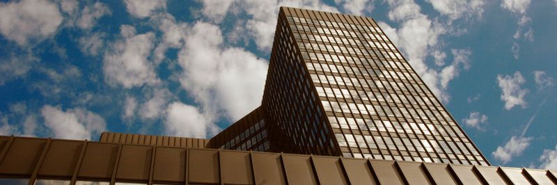 Blick auf das Rathaus der Stadt Essen: Die Stadtverwaltung plant in naher Zukunft, alle Mitarbeiter mit externen Zugriffen auszustatten, die mit 2FA von privacyIDEA gesichert sind