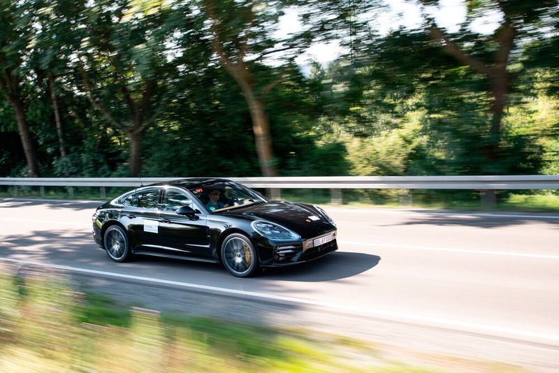 Der Porsche Panamera erhält im Herbst ein Facelift.