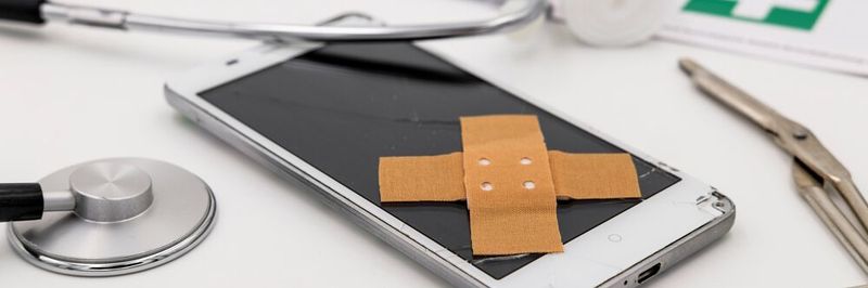 Im Projekt „PQC4MED“ arbeitet das Deutsche Forschungszentrum für Künstliche Intelligenz (DFKI) gemeinsam mit mehreren Partnern an Verfahren, um medizinische Daten durch updatefähige Systeme langfristig vor Attacken durch Quantencomputer zu schützen.