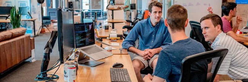 Startups eilt der Ruf einer agilen und innovativen Firmen- und Entwicklungskultur voraus, was sie als Kooperationspartner für etablierte Player zunehmend interessant macht.