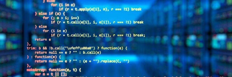Die PowerShell ist eine mächtige Möglichkeit auf Windows-Rechnern, um tiefgehende Einstellungen anzupassen. Das birgt natürlich die Gefahr, dass über Skripte Windows-Systeme angegriffen werden können.