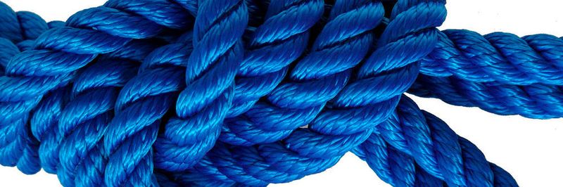 Das Band ist geknüpft: Red Hat will mit „Openshift Virtualisierung“ keinesfalls Kubernetes in eine Legacy-Virtualisierungsinfrastruktur integrieren, sondern Virtualisierung auf Kubernetes zum Fliegen bringen.