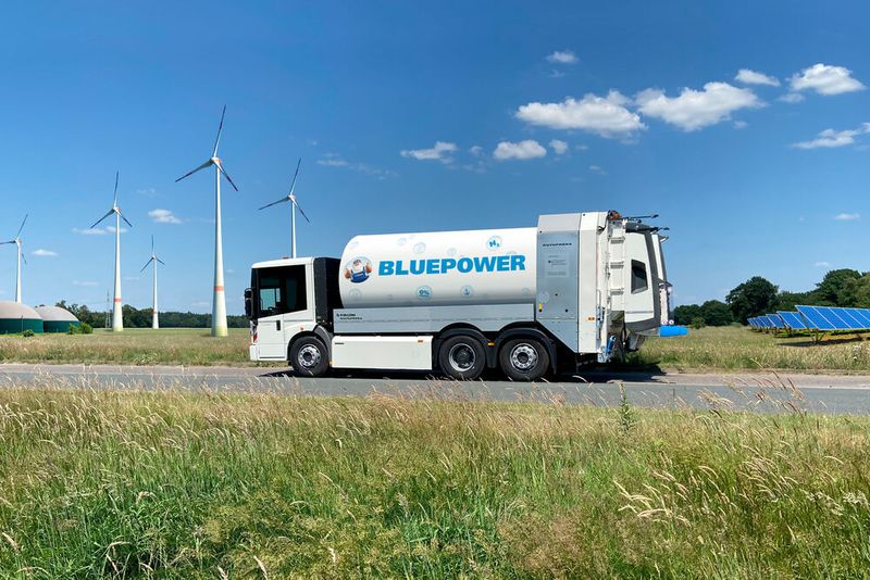 Faun kombiniert in seinem Müllfahrzeug eine Traktionsbatterie mit bis zu drei Brennstoffzellen-Stacks.