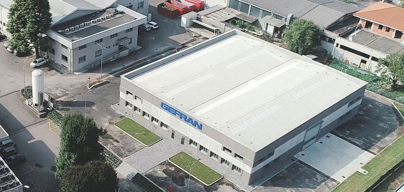 Aufgrund des starken Wachstums im Aufzugsektor investierte GEFRAN in die neue Produktionshalle, um dort Frequenzumrichter und kundenspezifische Produkte herzustellen.