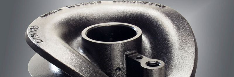 With Rapid Casting undercuts or drafts of 0° with printed cores are now possible. This picture shows a casting with free-form surfaces - curve guidance of a rake.