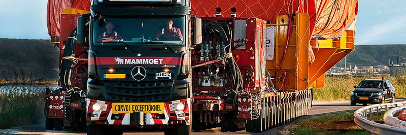 Der TPA erzeugt 1000 PS Leistung. Statt mit sechs kam der Transport mit nur zwei Zugmaschinen aus und absolvierte die Strecke in der Hälfte der vorgegebenen Zeit.